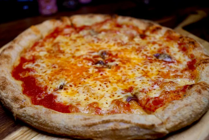 アンチョビピザ