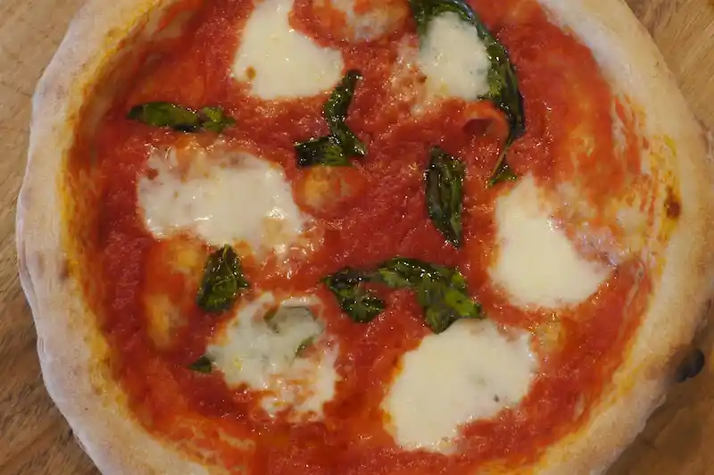 マルゲリータピザ